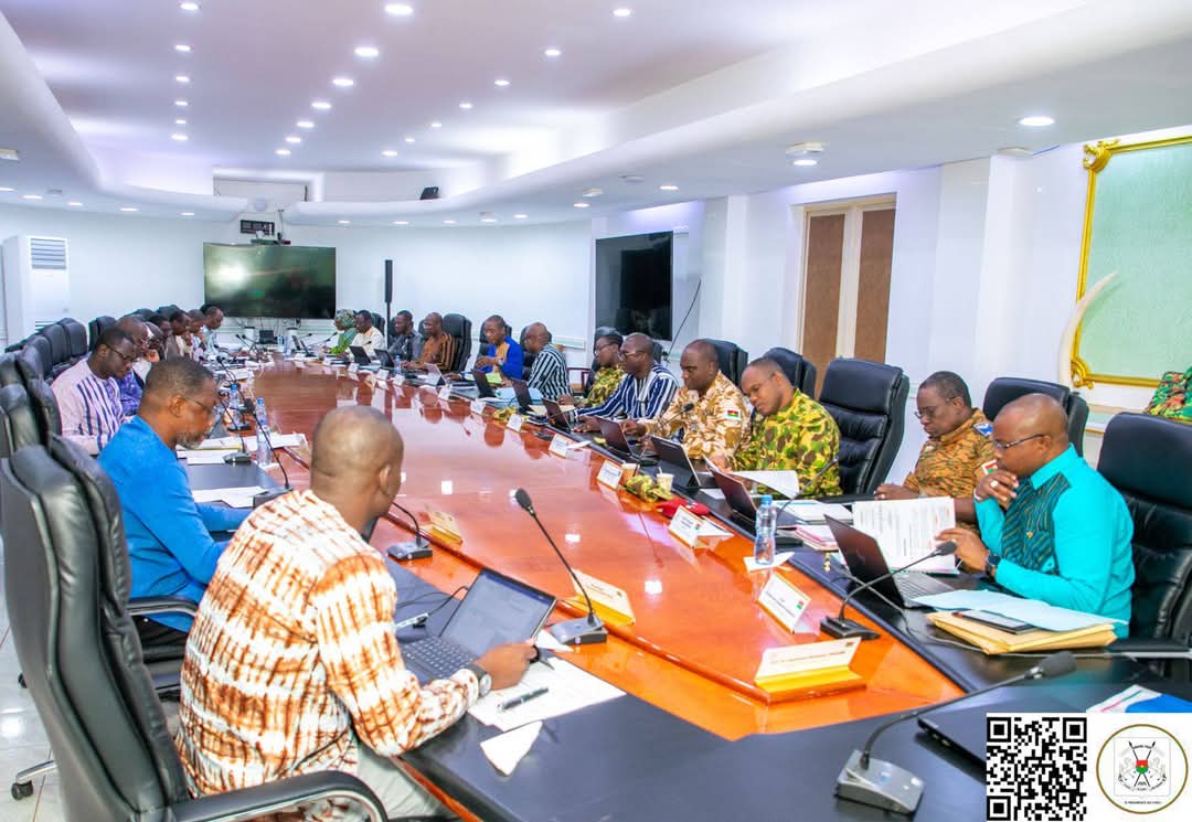 Burkina Faso : le gouvernement adopte des mesures structurantes pour l’industrialisation et le climat des affaires
