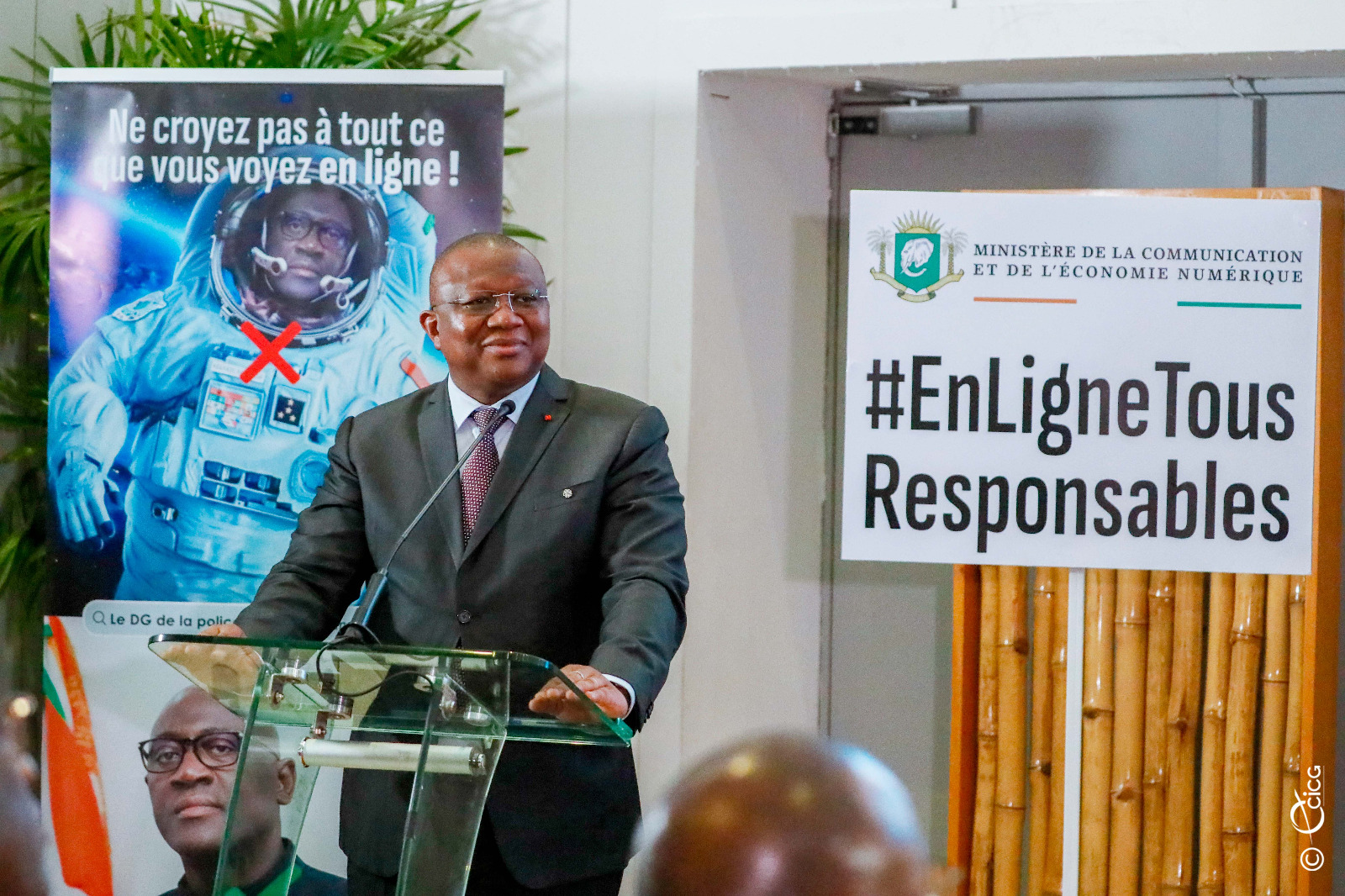 Côte d’Ivoire/Internet : le ministre Amadou Coulibaly lance #EnLigneTousResponsables