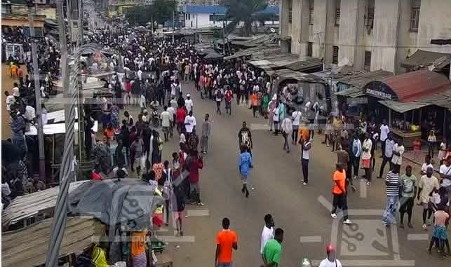 Côte d’Ivoire : Le dépôt de candidature du président Ouattara a perturbé la mobilité urbaine à Abidjan