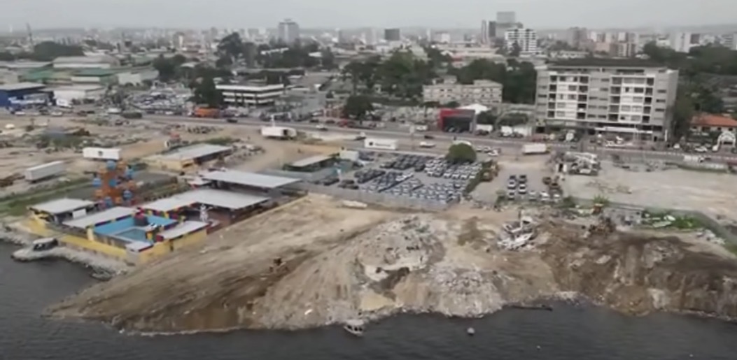 Lagune Ébrié : chronique d’une disparition programmée au cœur d’Abidjan