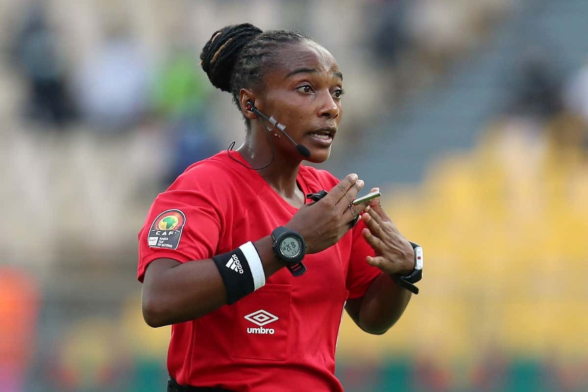 Qatar 2022 : Une africaine va arbitrer pour la première fois, un match de football en coupe du monde